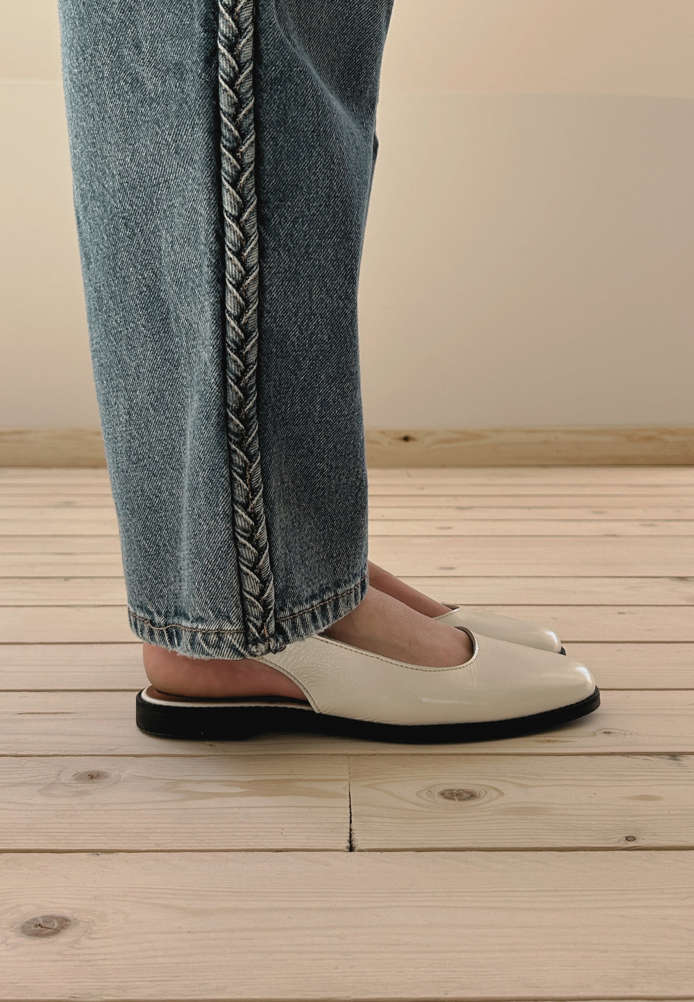 CASHOTT CASDIANA PATENT SLING BACK Slingback Off White